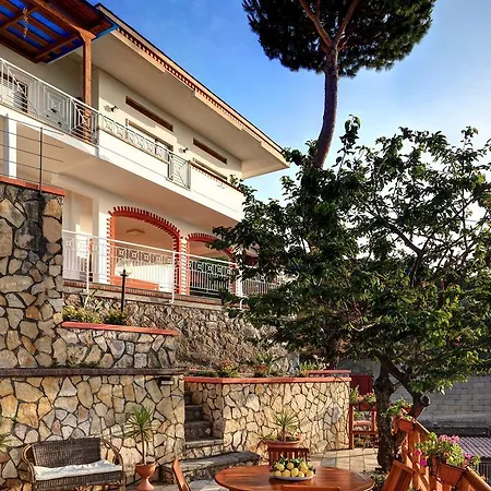 Peter's House By Gocce Sorrento